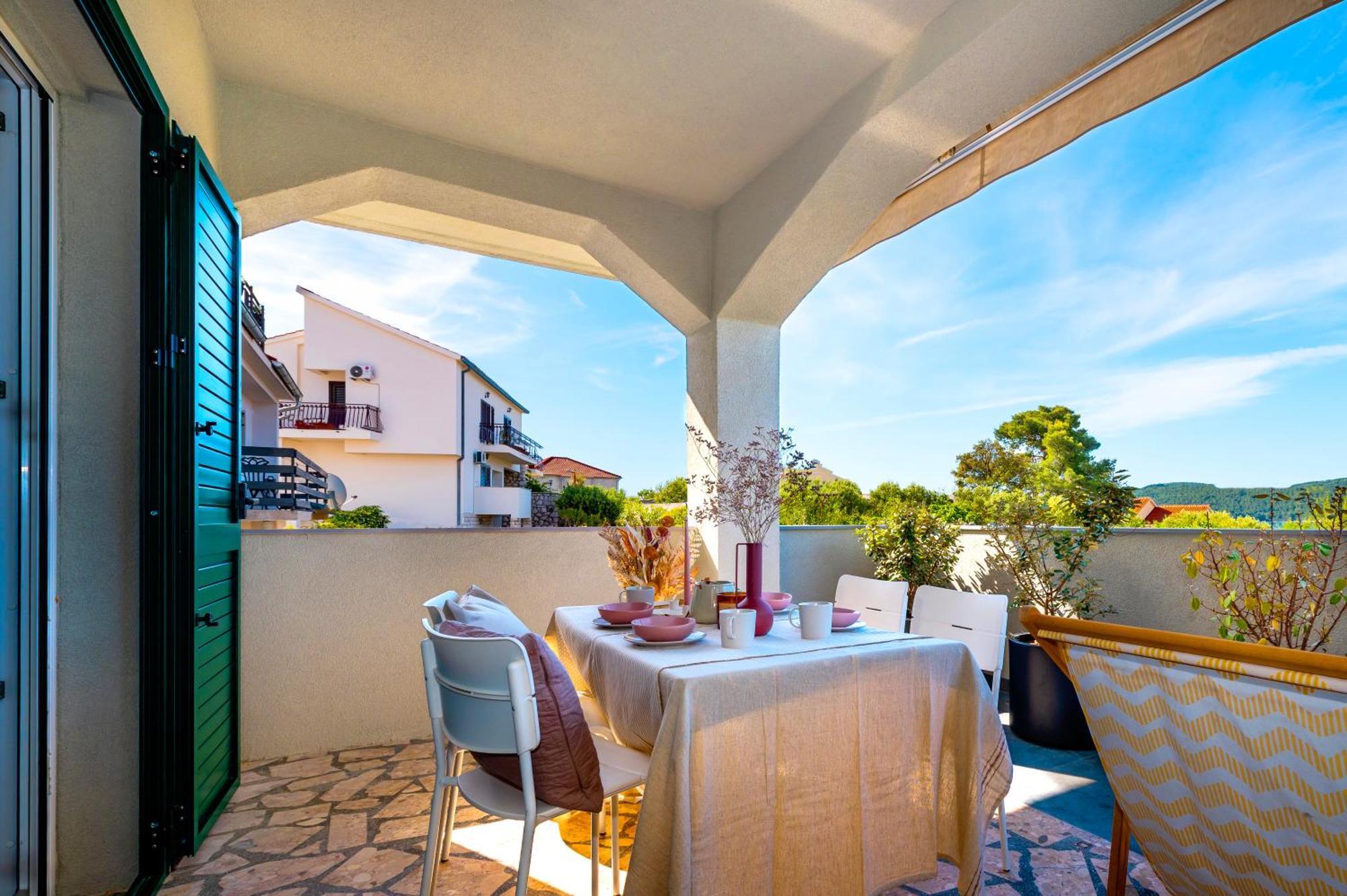 Ojra New Apartment With Seaview Sibenik Exterior photo